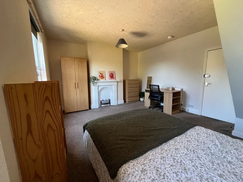 4 Bed West End Student House  // Jul 2026 - Image 21